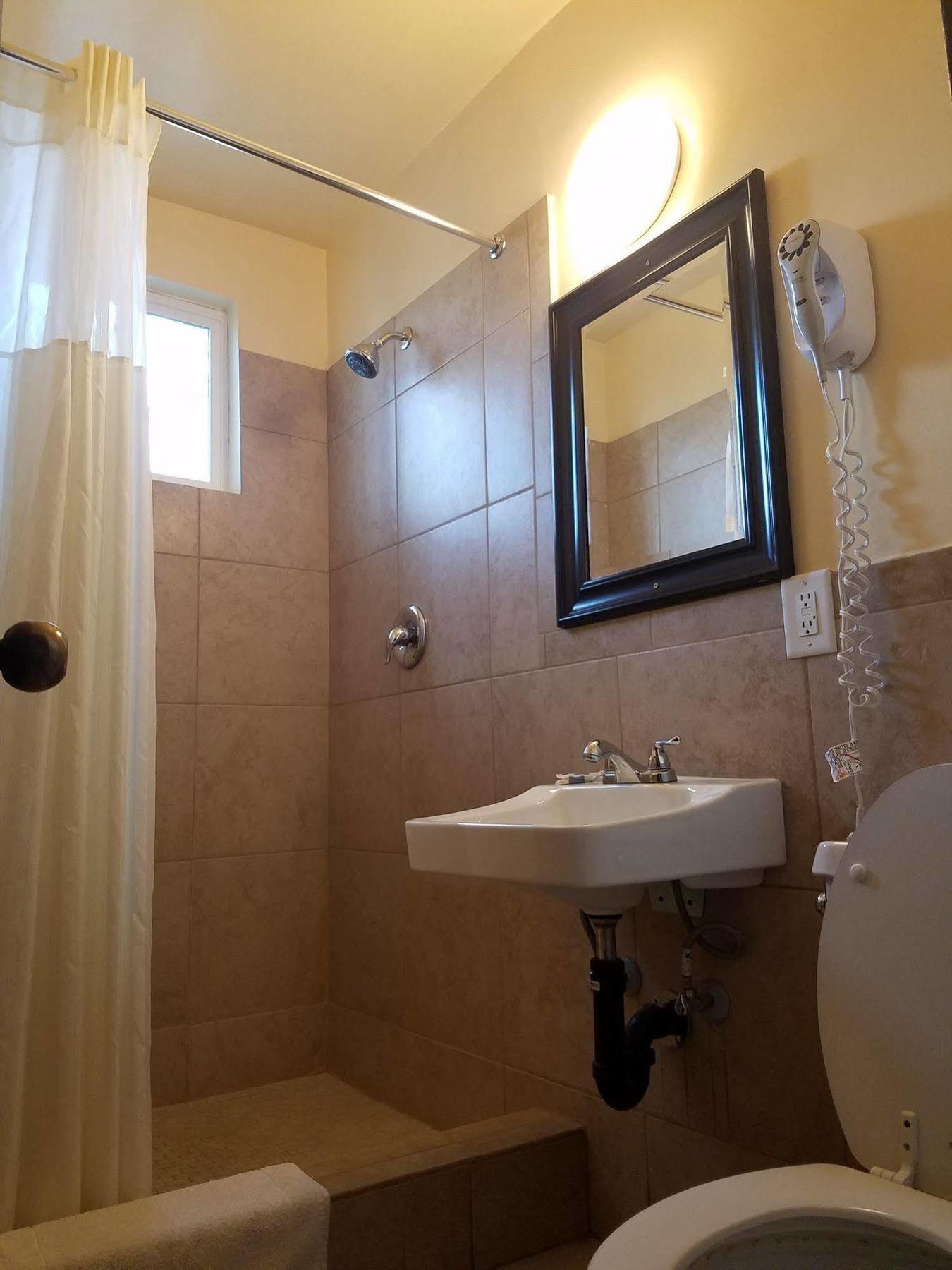Del Aire Inn Lennox المظهر الخارجي الصورة